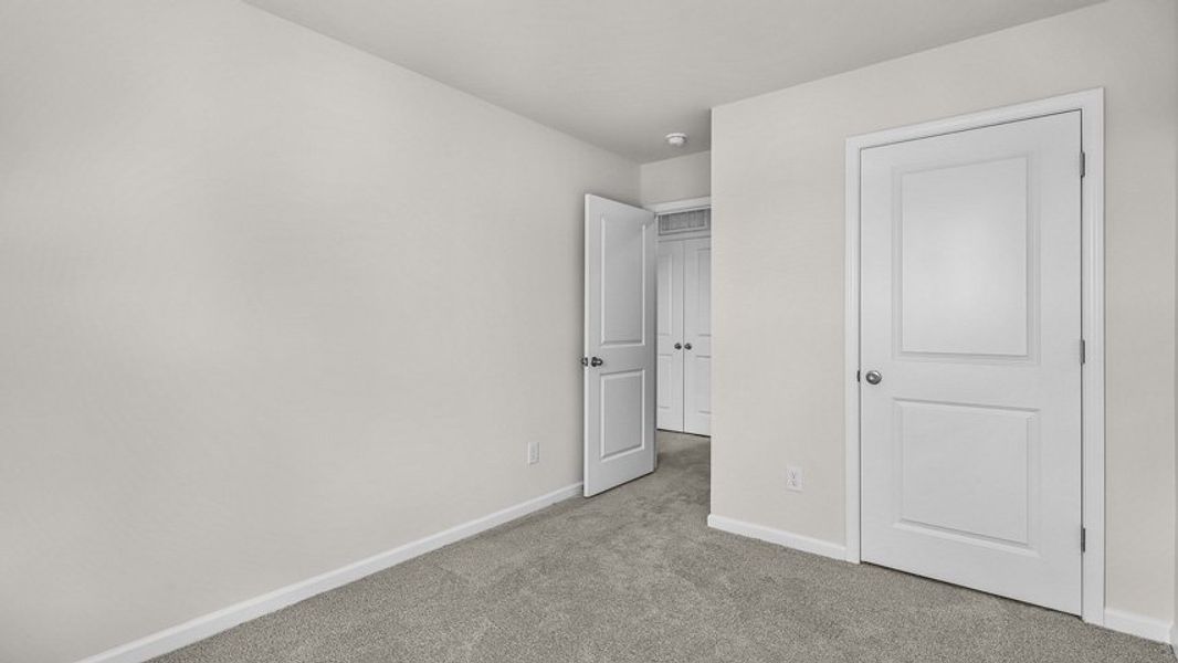 Image 20 of a home in Edinborough Townes.