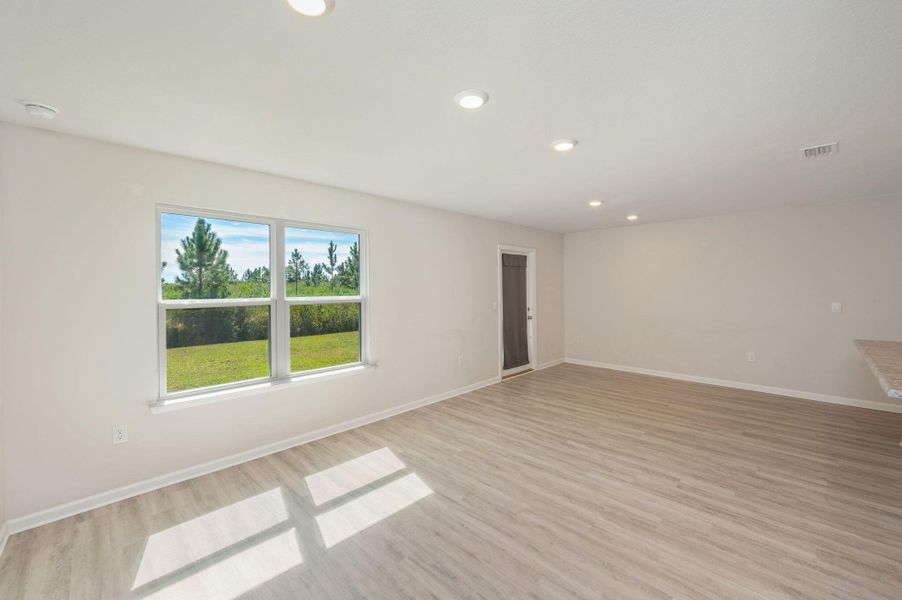 Spacious, unfurnished interior of a new home in , Panama City (Image 25).