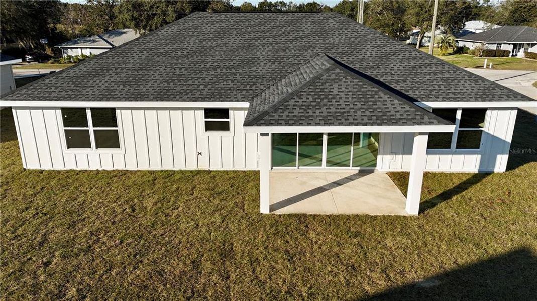 Huge Covered Back Porch.