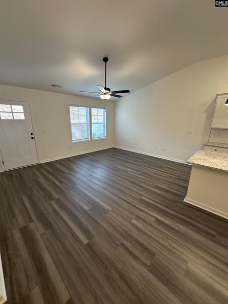 Spacious, unfurnished interior of a new home in Piney Woods Bluff, Columbia (Image 13).