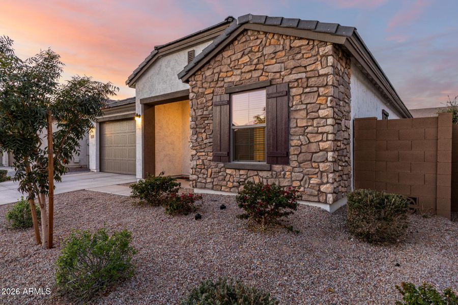 02 Straight Arrow 02 Straight Arrow