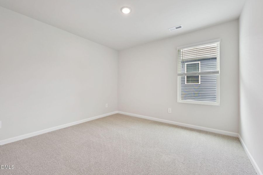 41-web-or-mls-Oak Manor - Raleigh - 716