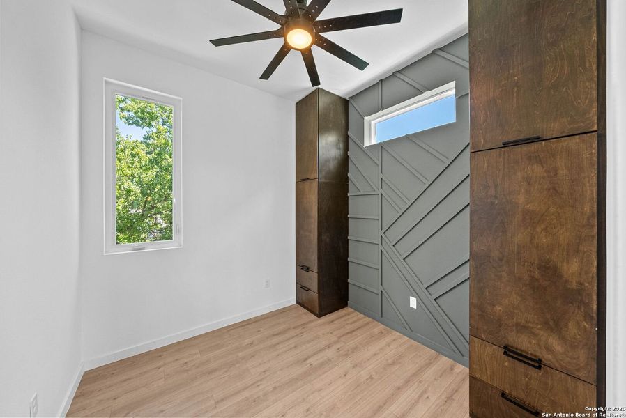 Spacious, unfurnished interior of a new home in , San Antonio (Image 20).