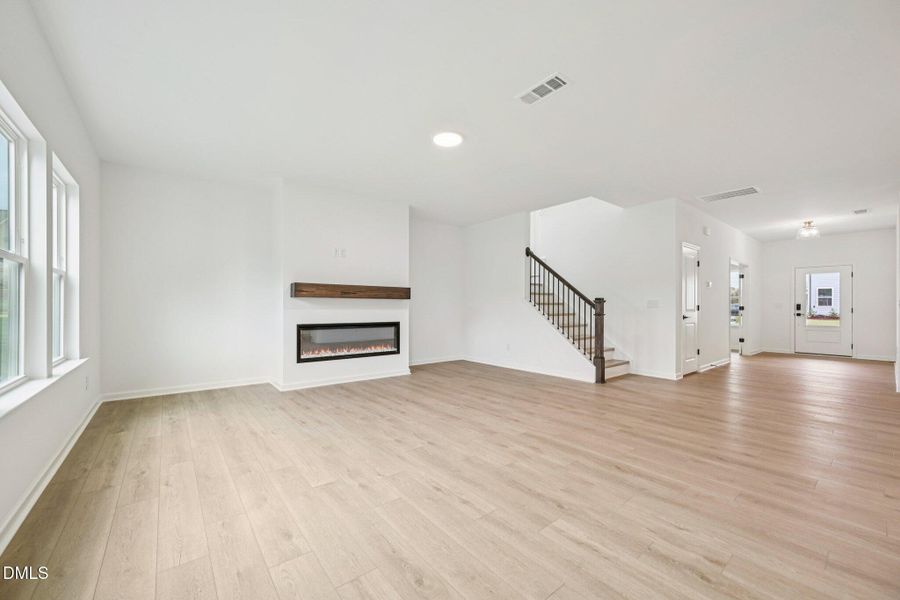 7-web-or-mls-Malcus Ct-S1510-007