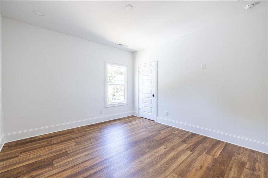 Spacious, unfurnished interior of a new home in , Atlanta (Image 34). Spacious, unfurnished interior of a new home in , Atlanta (Image 34).