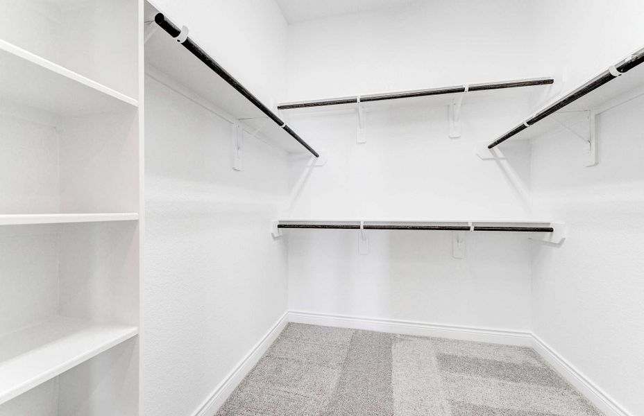Spacious, unfurnished interior of a new home in Bridgeland 60′, Cypress (Image 33).