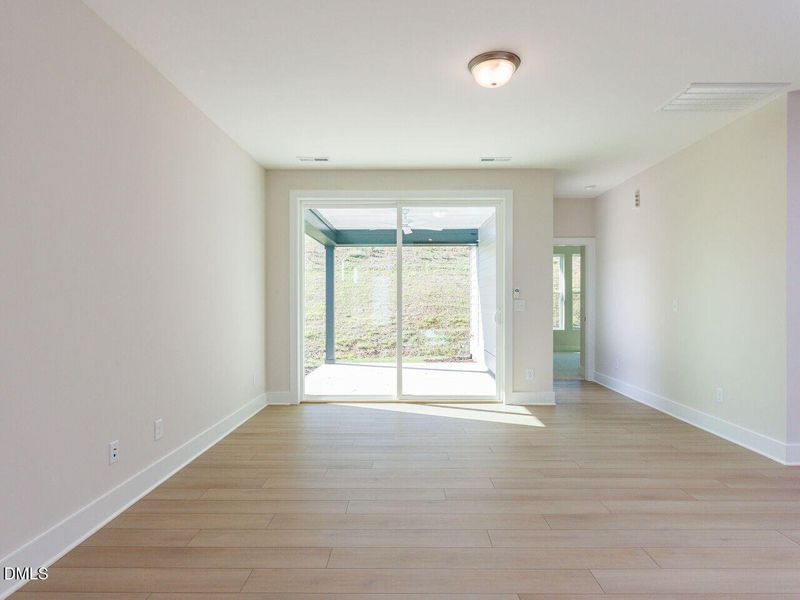 006-1280x960-living-room 006-1280x960-living-room