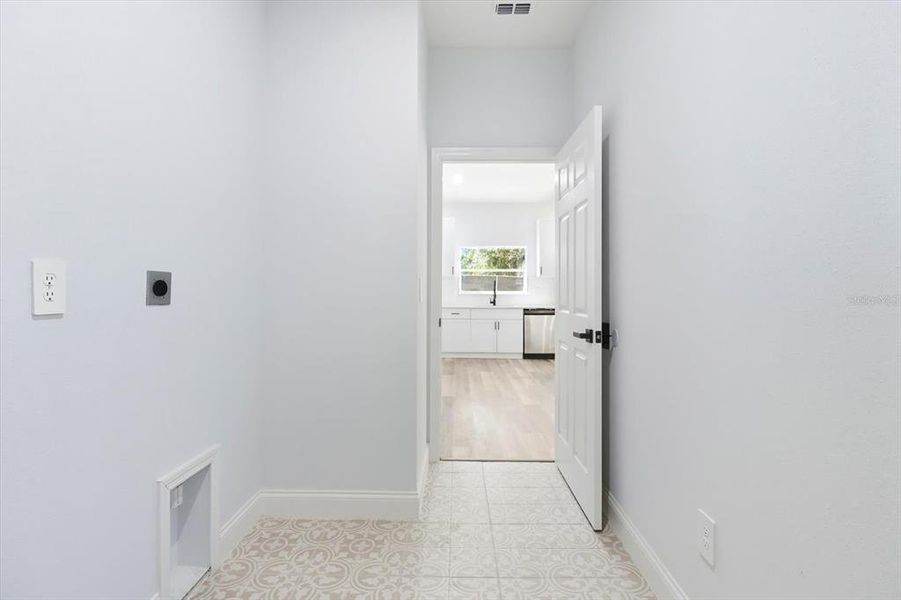 Image 34 of a home in .