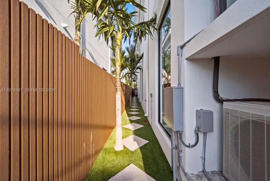 Exterior details and patio area of a home in , Fort Lauderdale (Image 32).
