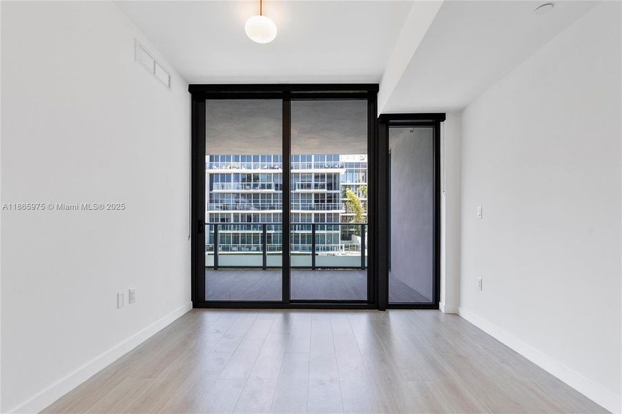 2nd Bedroom 2nd Bedroom