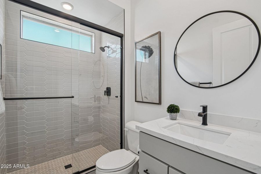 36-web-or-mls-E Waller Ln-S2611-036