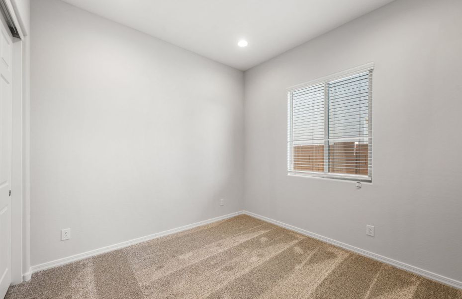 Spacious, unfurnished interior of a new home in Visara, Surprise (Image 25).