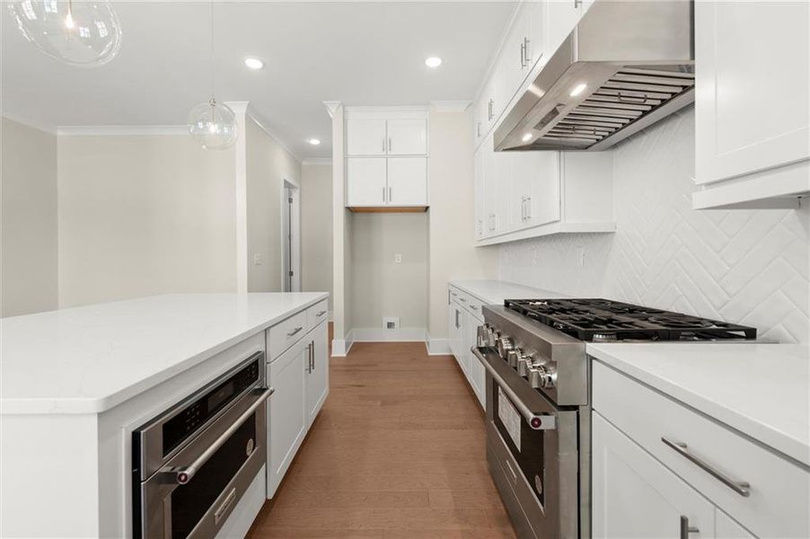 Furnished interior view inside a new home in West Town, Atlanta (Image 36).