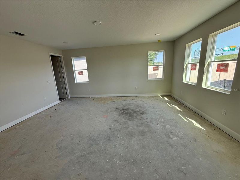Spacious, unfurnished interior of a new home in Emerson Pointe, Apopka (Image 42). Spacious, unfurnished interior of a new home in Emerson Pointe, Apopka (Image 42).