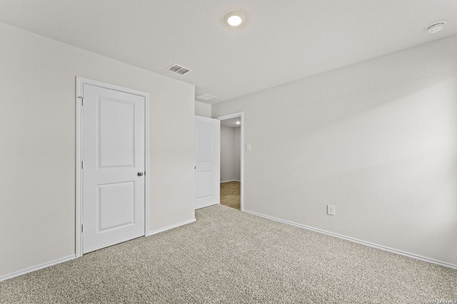 Spacious, unfurnished interior of a new home in Swenson Heights, Seguin (Image 14). Spacious, unfurnished interior of a new home in Swenson Heights, Seguin (Image 14).