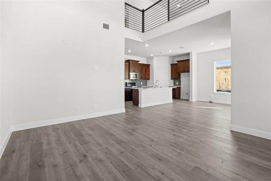 Spacious, unfurnished interior of a new home in Greenwood Square, Richardson (Image 10). Spacious, unfurnished interior of a new home in Greenwood Square, Richardson (Image 10).
