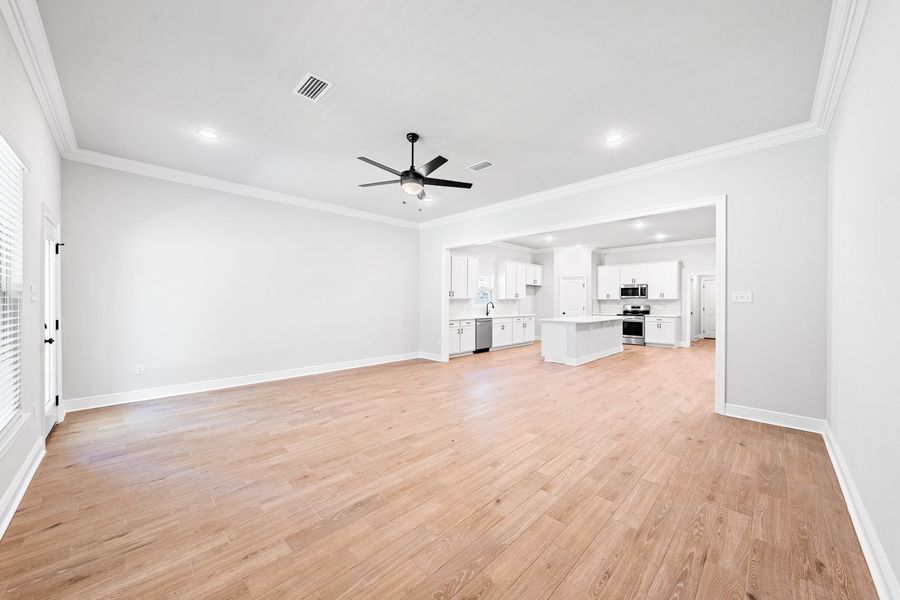 Spacious, unfurnished interior of a new home in Sentinel Ridge, Pace (Image 10). Spacious, unfurnished interior of a new home in Sentinel Ridge, Pace (Image 10).