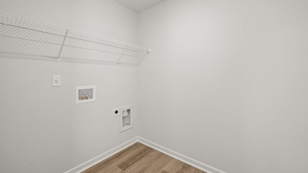 Spacious, unfurnished interior of a new home in Oconee Overlook Townhomes, Gainesville (Image 34).