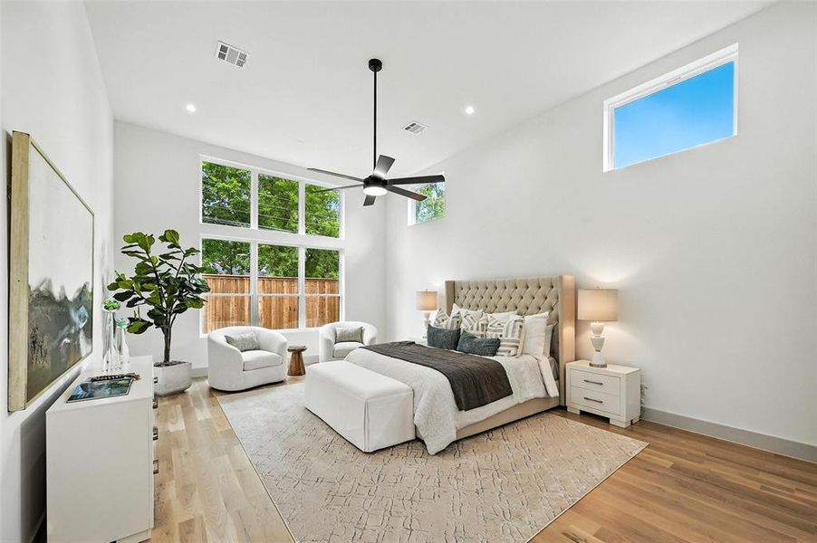 Furnished interior view inside a new home in , Dallas (Image 18).