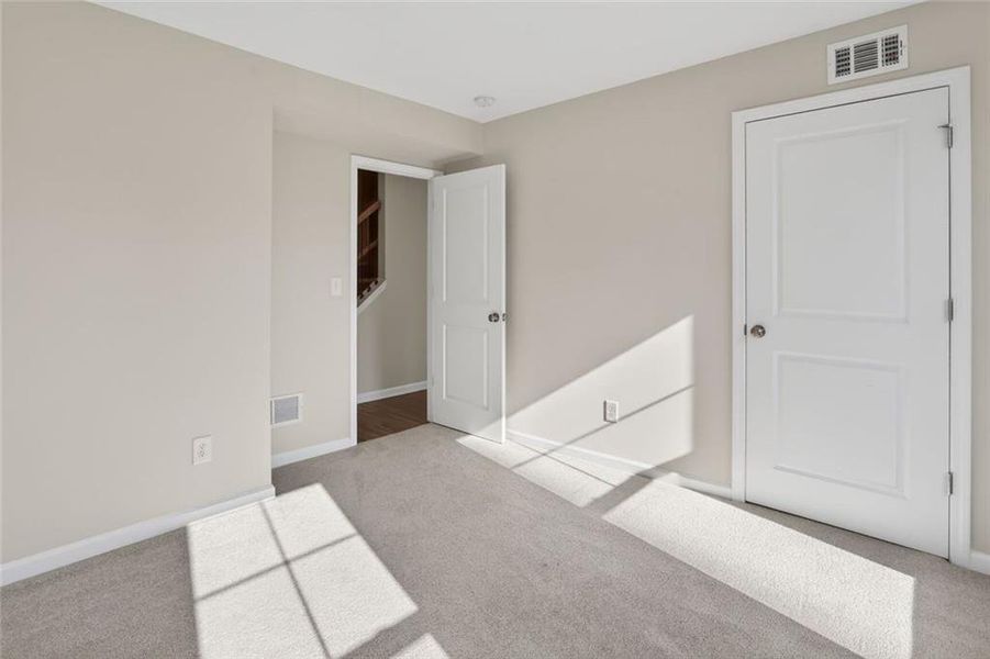 Spacious, unfurnished interior of a new home in , Lawrenceville (Image 35).