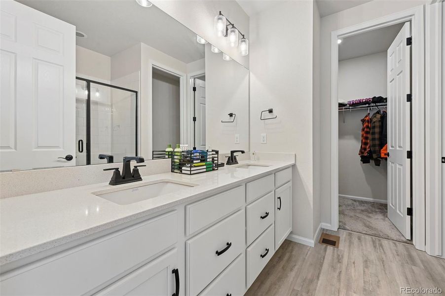 Furnished interior view inside a new home in , Aurora (Image 14).