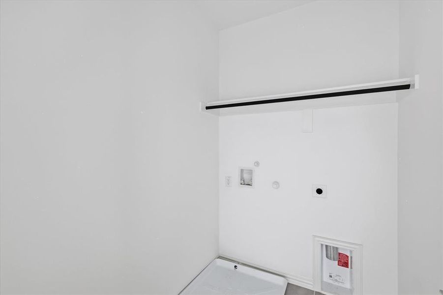 Spacious, unfurnished interior of a new home in Tenison Village, Dallas (Image 19). Spacious, unfurnished interior of a new home in Tenison Village, Dallas (Image 19).