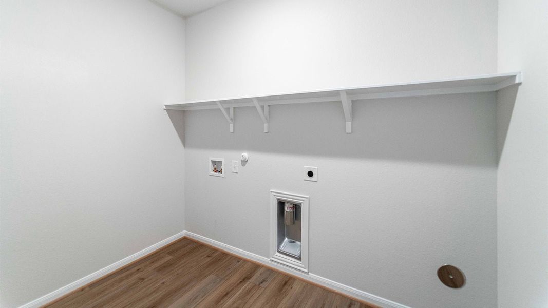 Spacious, unfurnished interior of a new home in Grande Estates, Bertram (Image 45).