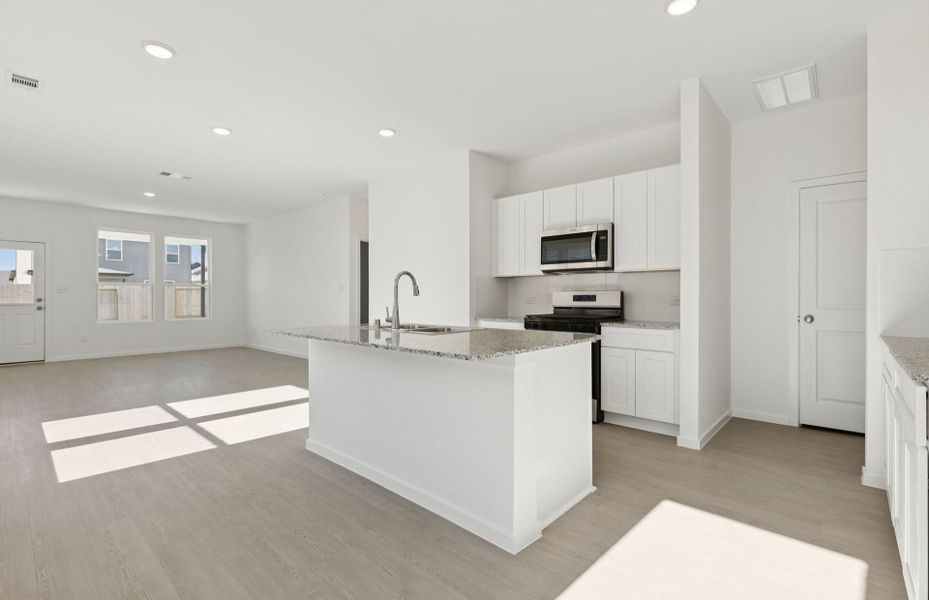 Furnished interior view inside a new home in Montgomery Bend, Montgomery (Image 17).