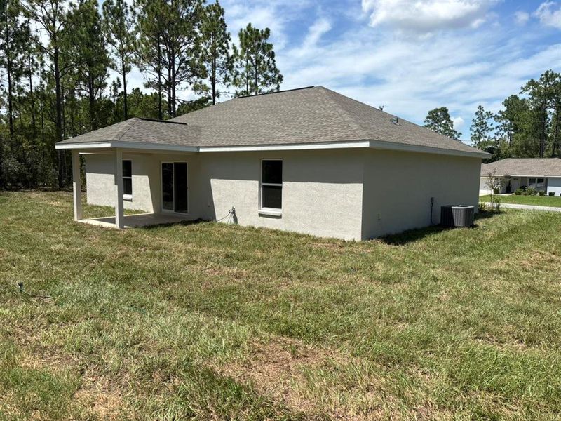 Exterior details and patio area of a home in , Dunnellon (Image 20). Exterior details and patio area of a home in , Dunnellon (Image 20).