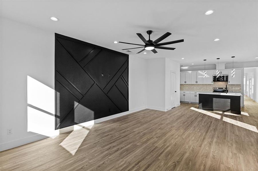 Spacious, unfurnished interior of a new home in , Greenville (Image 26).