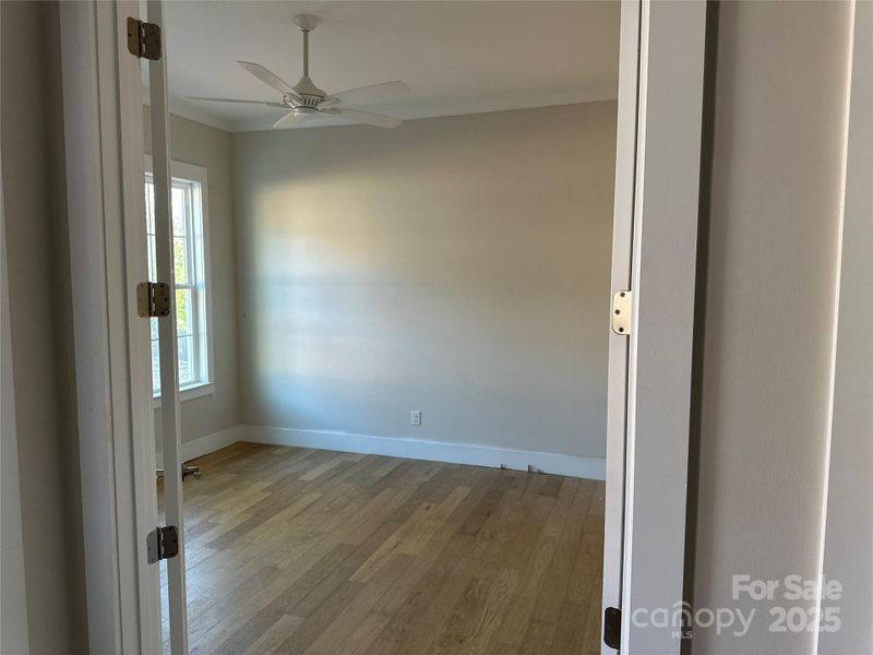 Spacious, unfurnished interior of a new home in , Salisbury (Image 9).