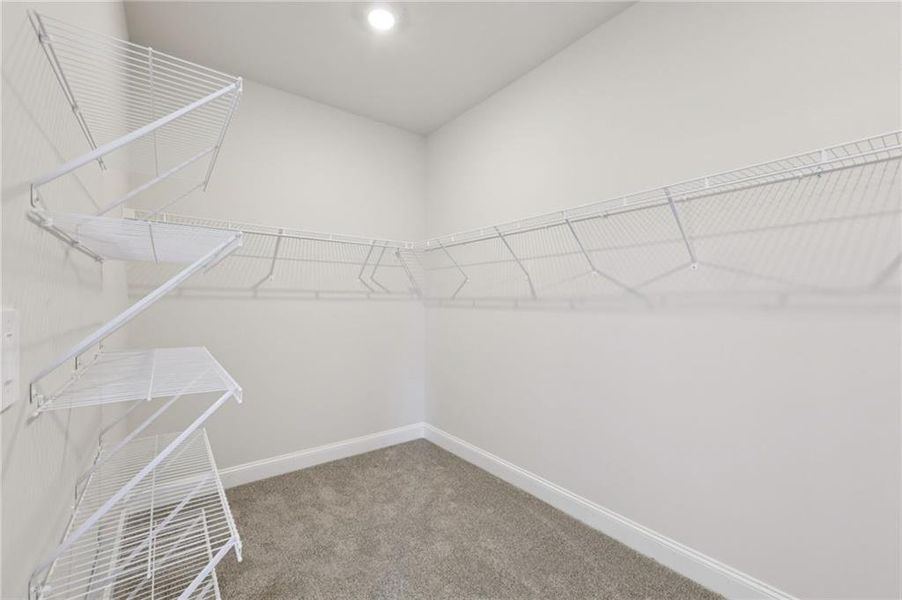Spacious, unfurnished interior of a new home in River Pointe, Monroe (Image 23).