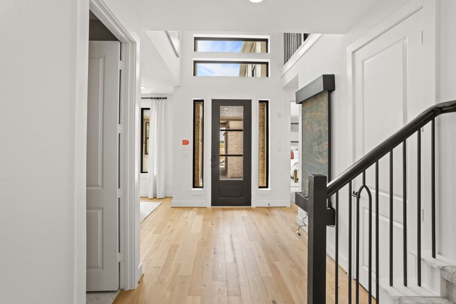 Spacious, unfurnished interior of a new home in Jubilee 45', 50', 70', Hockley (Image 24).