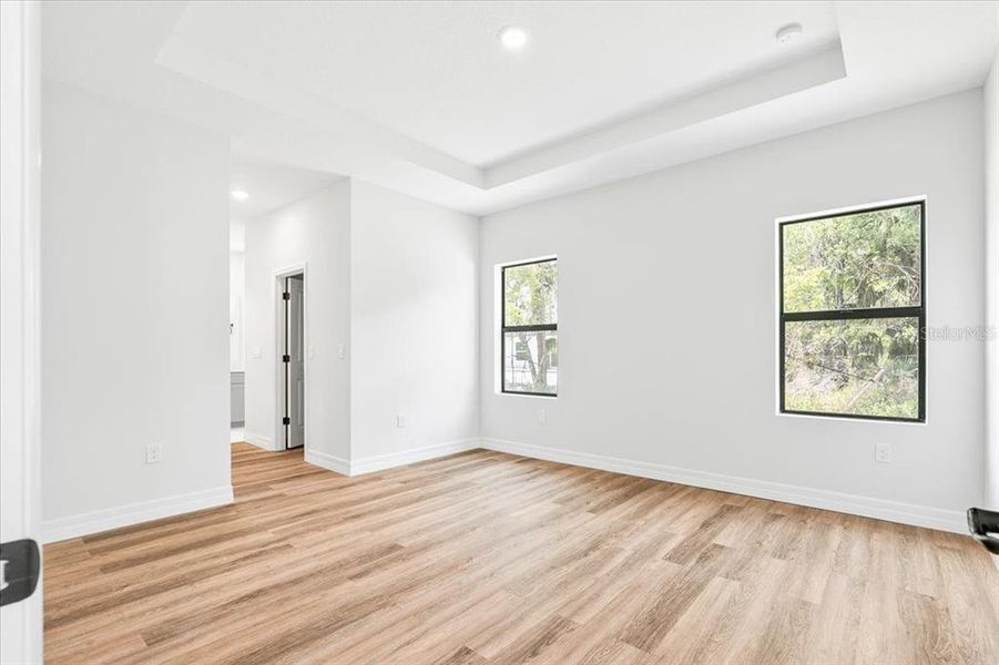 Spacious, unfurnished interior of a new home in , North Port (Image 34).