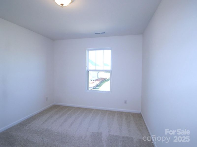 Secondary bedroom Secondary bedroom