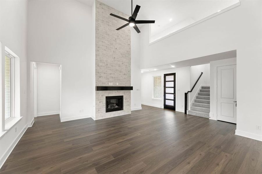 703 Iris-Living Room-2