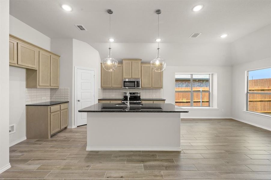 1132 Avery-Kitchen-1