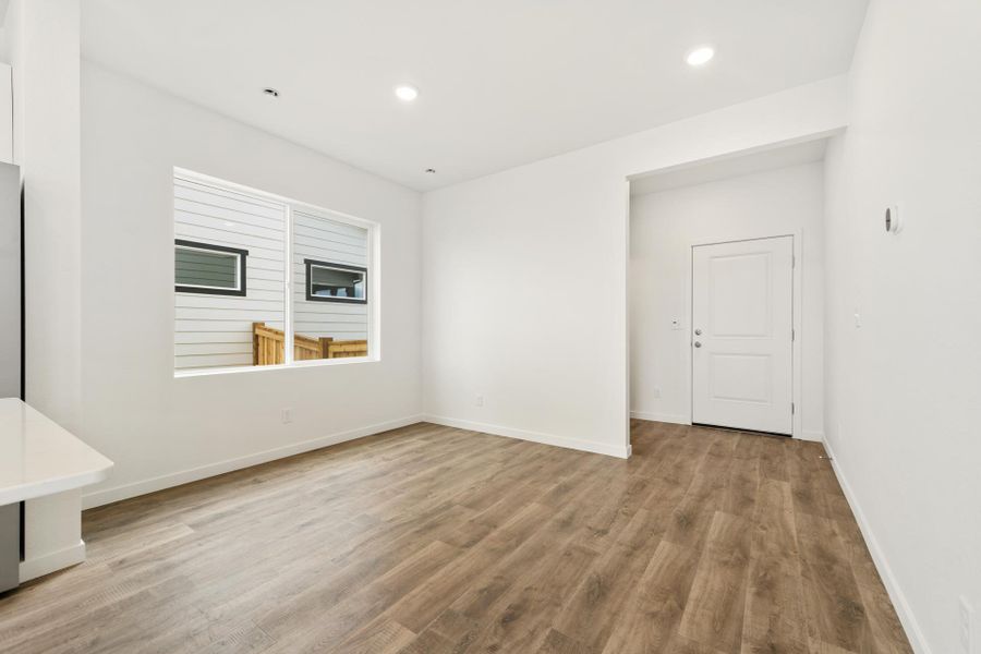 Spacious, unfurnished interior of a new home in Granary, Johnstown (Image 11).