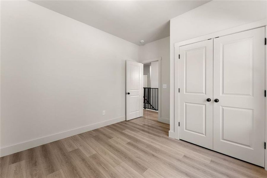 Spacious, unfurnished interior of a new home in , Gainesville (Image 39).