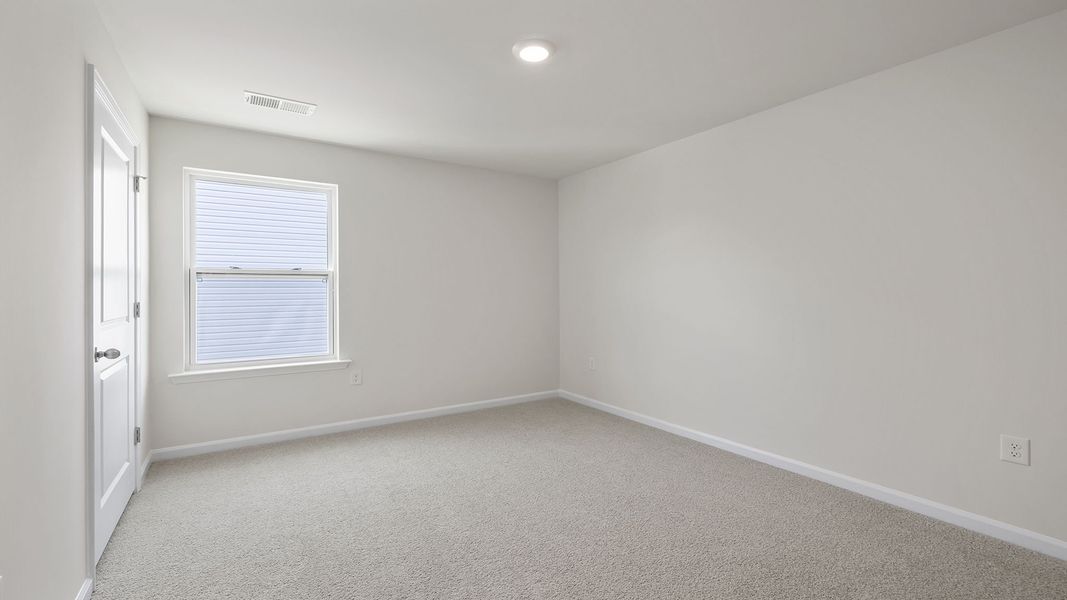 Representative unfurnished interior of a home built from the Belhaven by D.R. Horton in Forest Brook, Easley (Image 28).