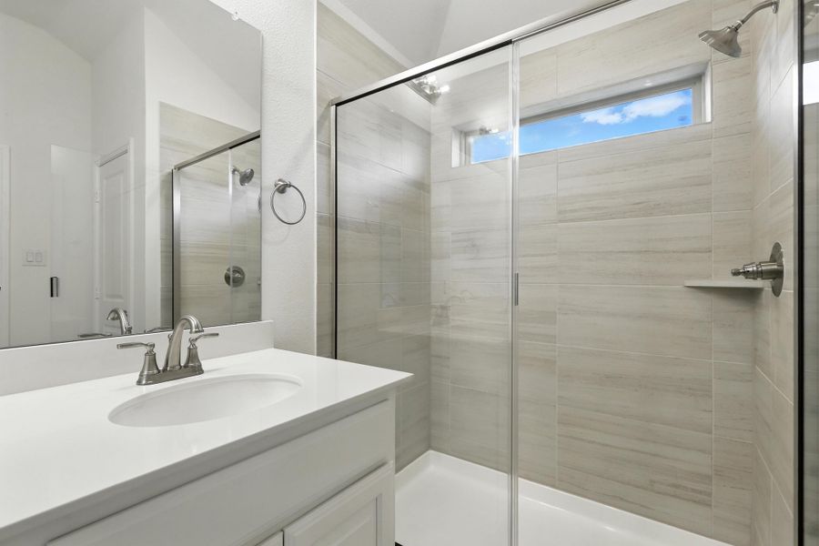 Representative furnished interior of a home built from the Hanover by Cheldan Homes in Craftsmen's Corner, Cleburne (Image 49).