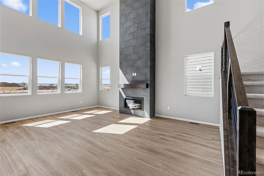 Spacious, unfurnished interior of a new home in , Aurora (Image 17).
