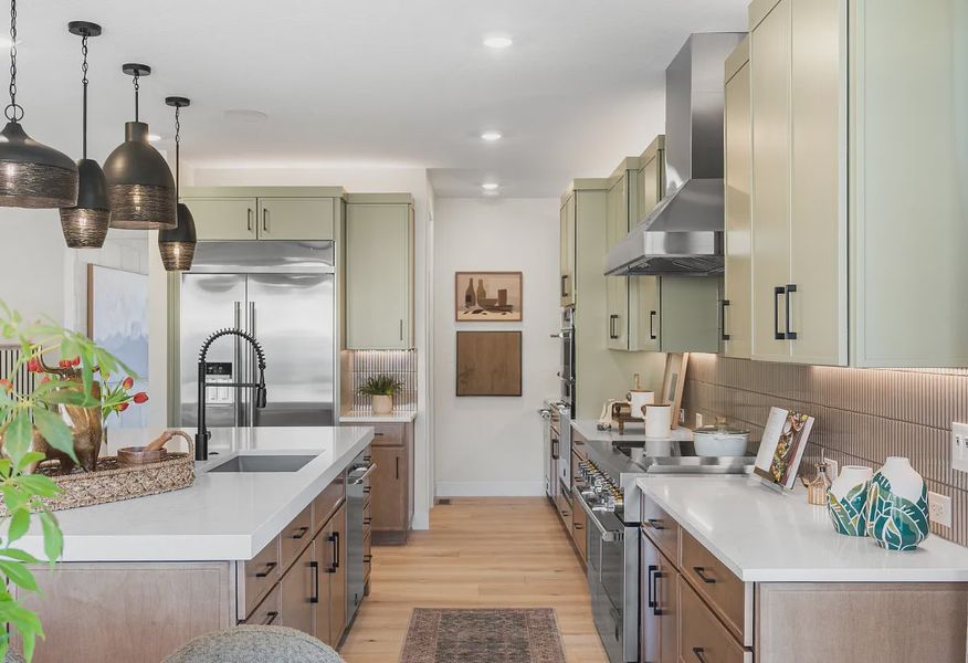 Madison Model Kitchen - 11 of 25