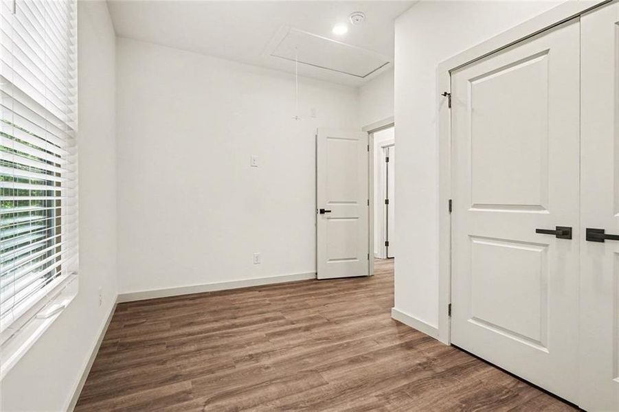 Spacious, unfurnished interior of a new home in , Conyers (Image 27).