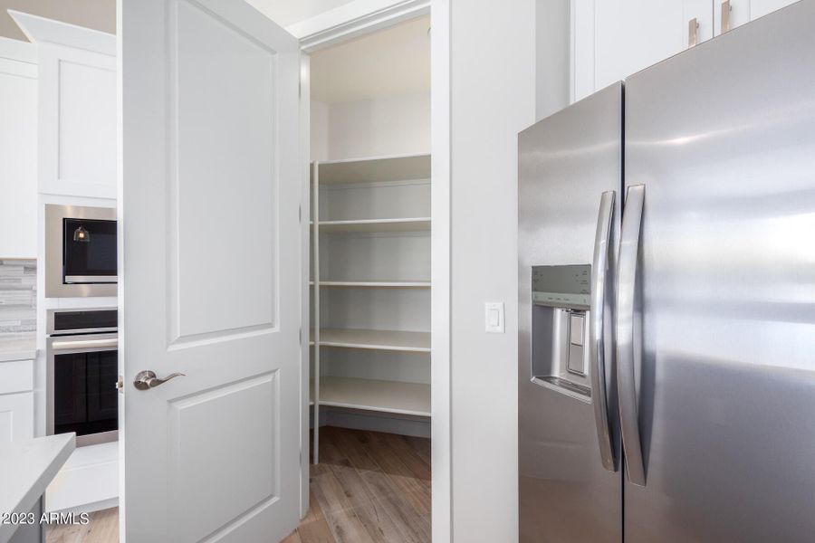 39D87596-0024-4AA1-A5A7-061AE24554C4 39D87596-0024-4AA1-A5A7-061AE24554C4