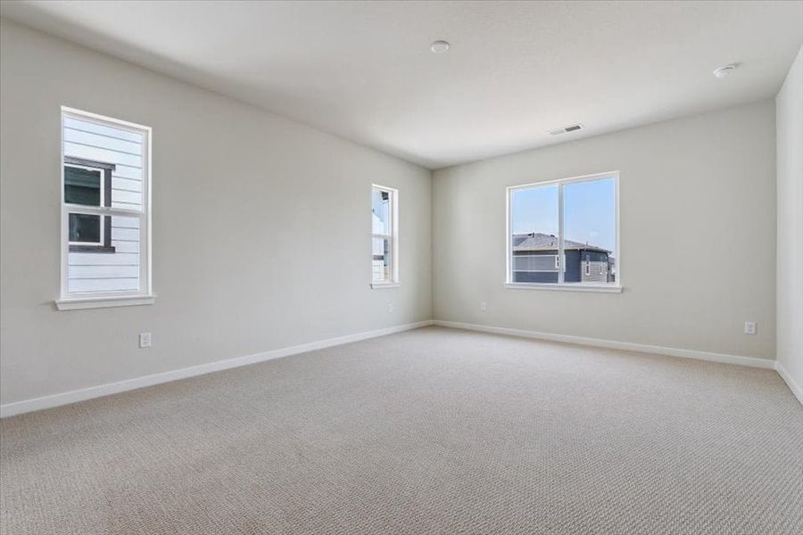 A room with windows.