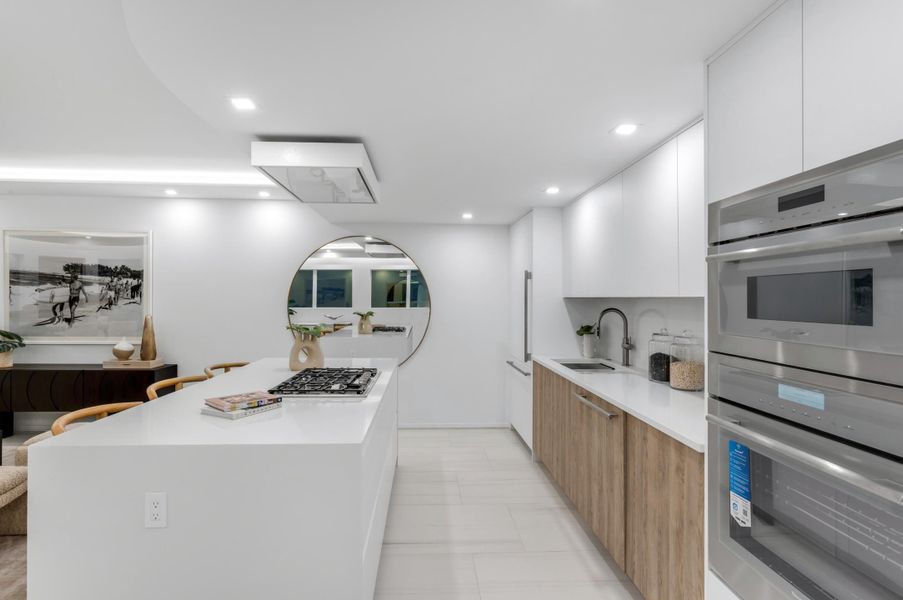 mls_KITCHEN_STRAIGHT_EB