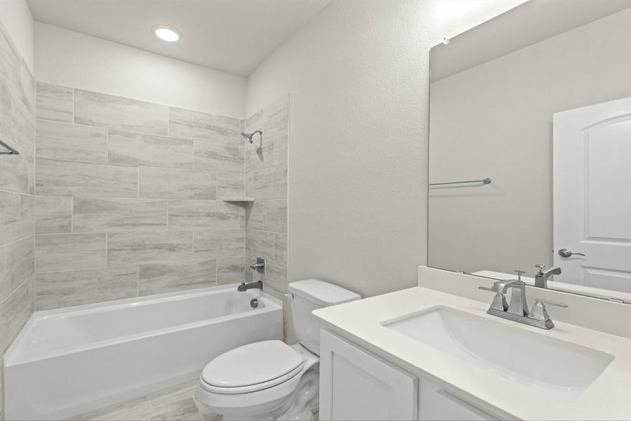 Representative furnished interior of a home built from the Sequoia II Harrington Trails Cornerstone I Series by Brohn Homes in Harrington Trails, New Caney (Image 14).