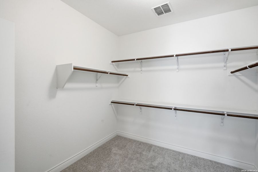 Spacious, unfurnished interior of a new home in Bison Ridge, San Antonio (Image 35). Spacious, unfurnished interior of a new home in Bison Ridge, San Antonio (Image 35).