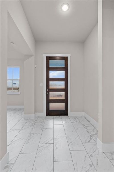 Spacious, unfurnished interior of a new home in Morningstar, Georgetown (Image 9).